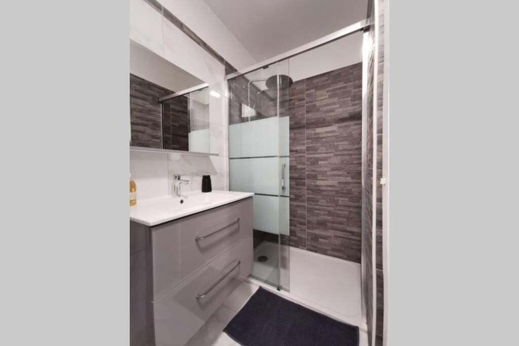 Cosy Studio 200 M From Nice Beach & Promenade Des Anglais Apartment Exterior foto